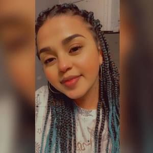 Meet your Posher, Violeta